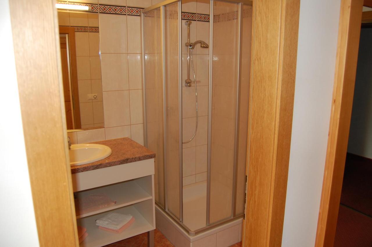 Hotel Brunnwirt Вайсбриах Екстериор снимка