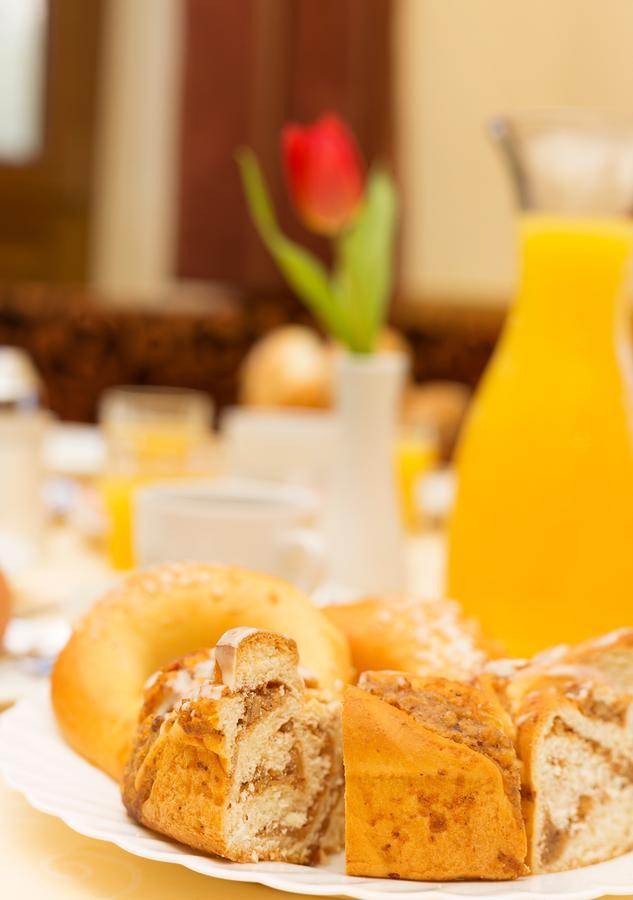 Hotel Brunnwirt Вайсбриах Екстериор снимка