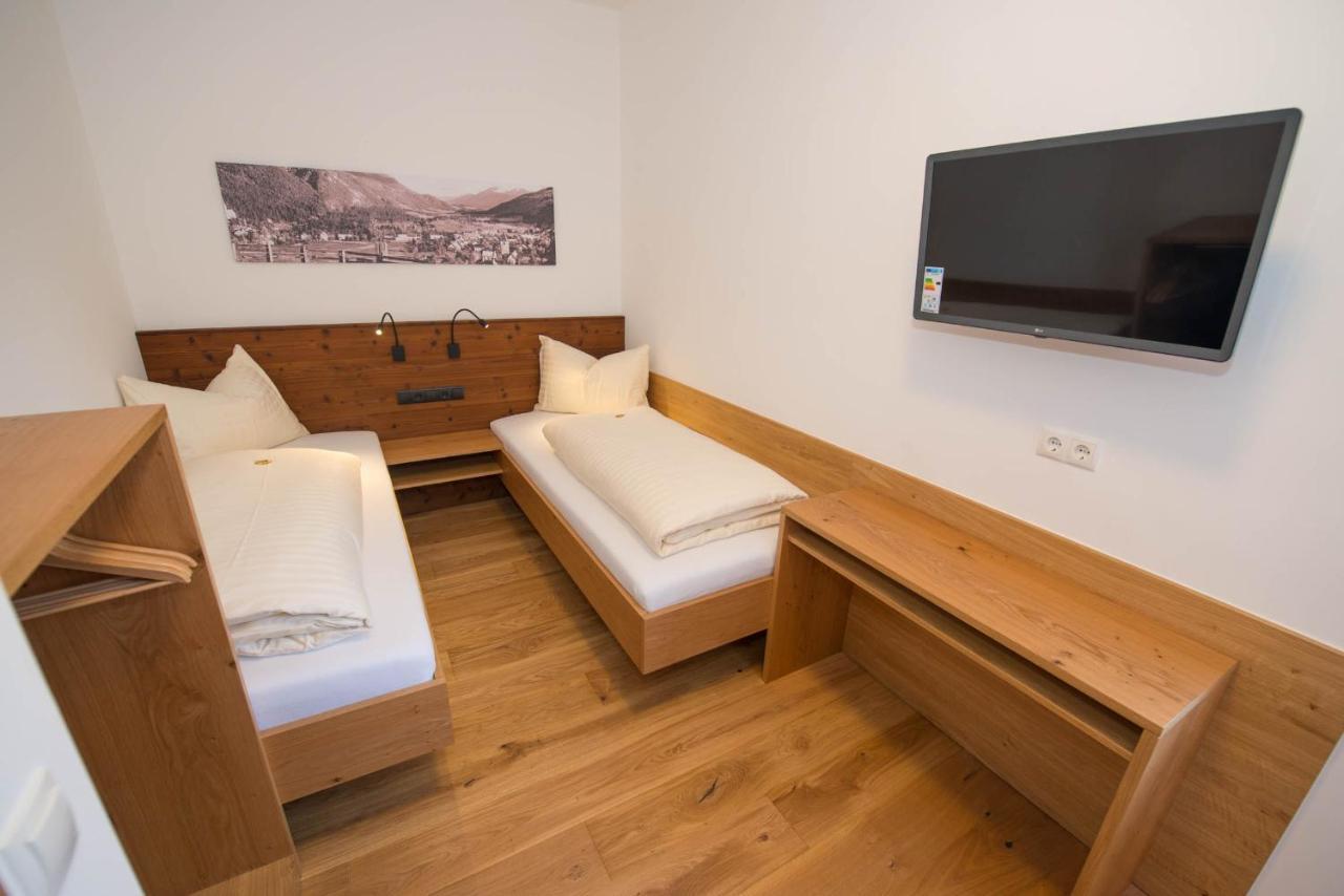 Hotel Brunnwirt Вайсбриах Екстериор снимка