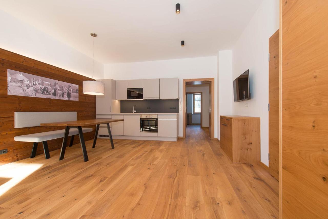 Hotel Brunnwirt Вайсбриах Екстериор снимка