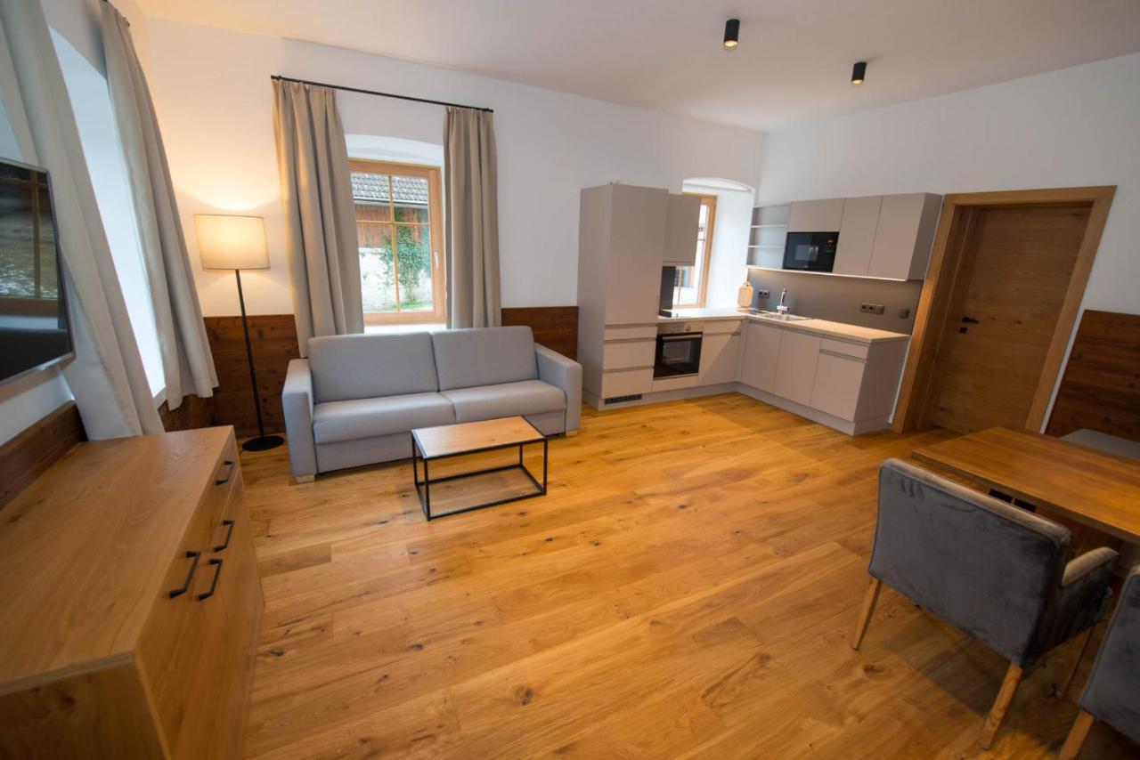 Hotel Brunnwirt Вайсбриах Екстериор снимка